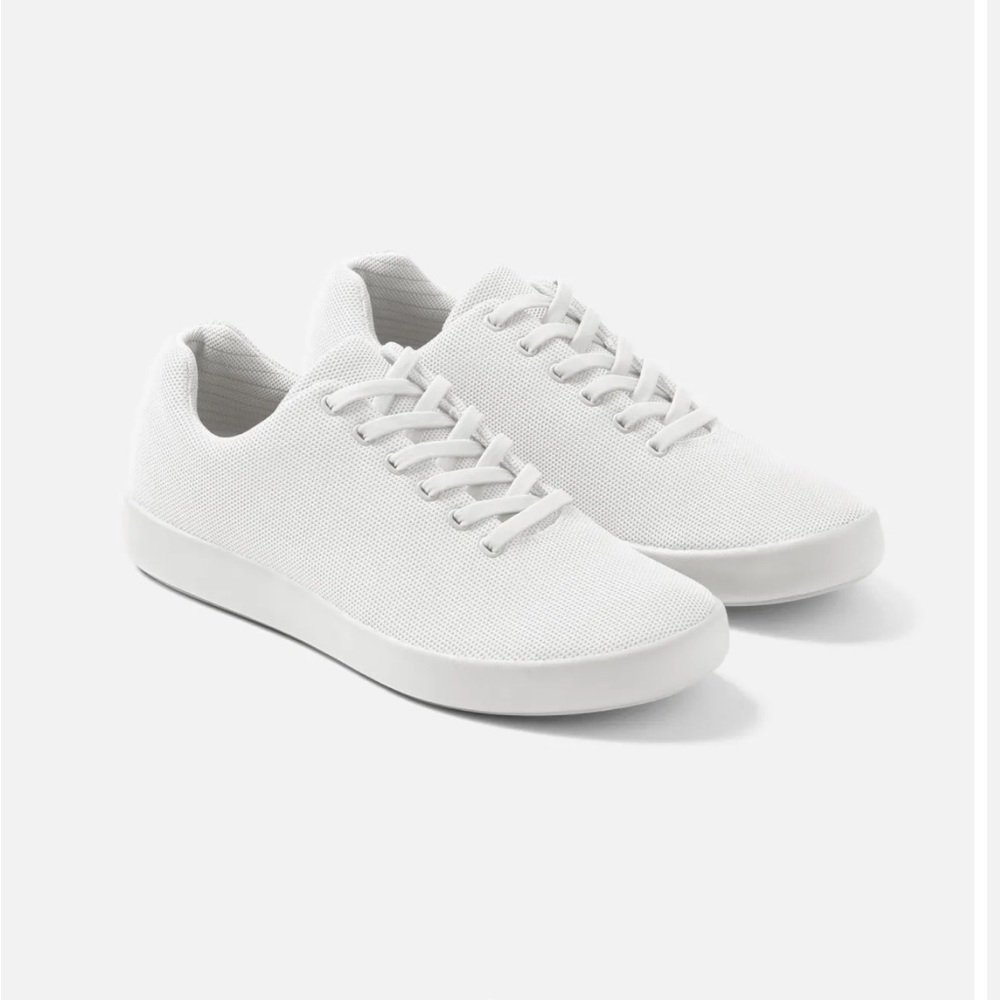 Atoms l Model 000 l White l Women’s 9.25